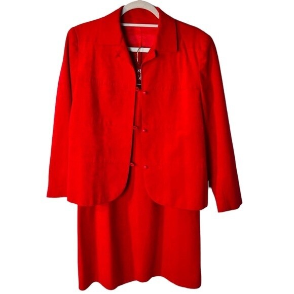 Ultrasuede Skirt Set Red Hong Kong Size 8 - Picture 2 of 14